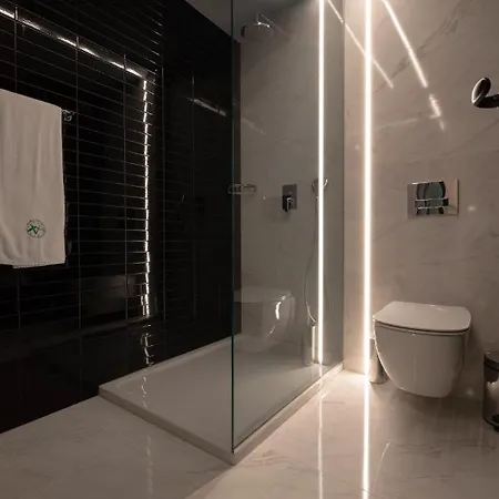 Vitosha Park Hotel - Free Pool & Parking Otel