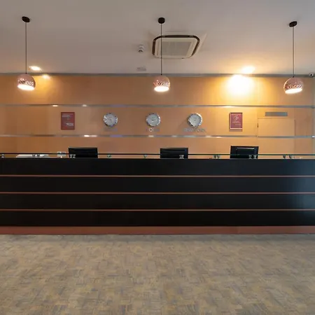 Vitosha Park - Free Indoor Pool & Parking Отель