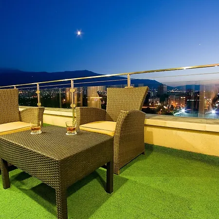 Vitosha Park - Free Indoor Pool & Parking 4* София