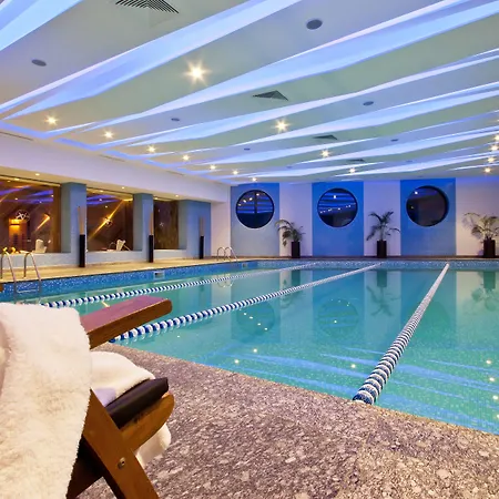 Vitosha Park - Free Pool & Gym Sófia