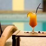 Vitosha Park - Free Pool & Gym 4* 소피아