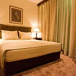 Vitosha Park - Free Pool & Gym 4* Σόφια