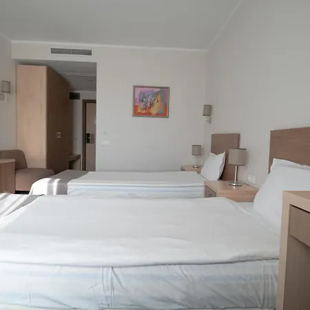 Vitosha Park - Free Indoor Pool & Parking София