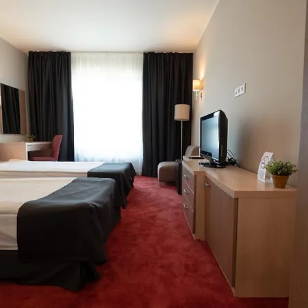 Vitosha Park - Free Indoor Pool & Parking Отель София