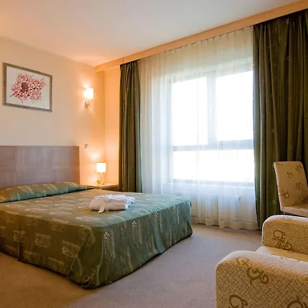 Vitosha Park Hotel - Free Pool & Parking 4* Szófia