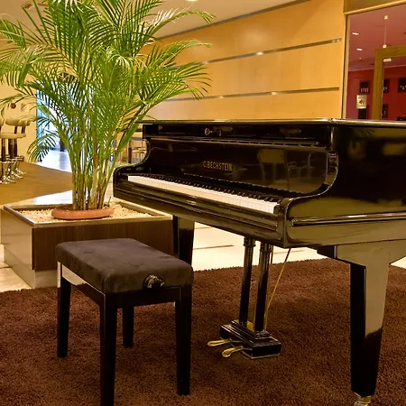 호텔 Vitosha Park - Free Indoor Pool & Parking 4*