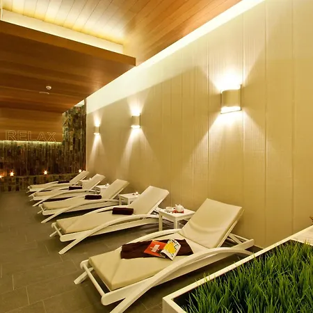 Vitosha Park - Free Indoor Pool & Parking 소피아