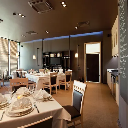 Hotel Vitosha Park - Free Indoor Pool & Parking