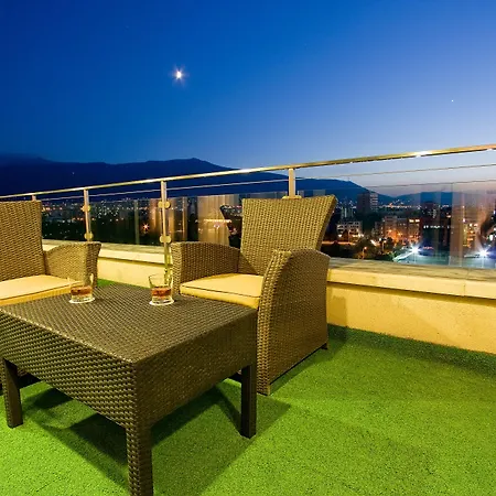 Vitosha Park - Free Indoor Pool & Parking 4* 소피아