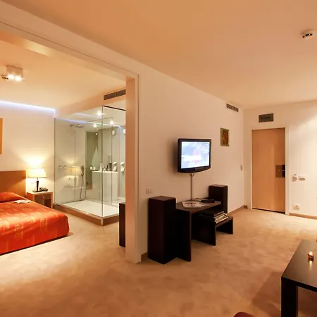 Vitosha Park Hotel - Free Pool & Parking Szófia