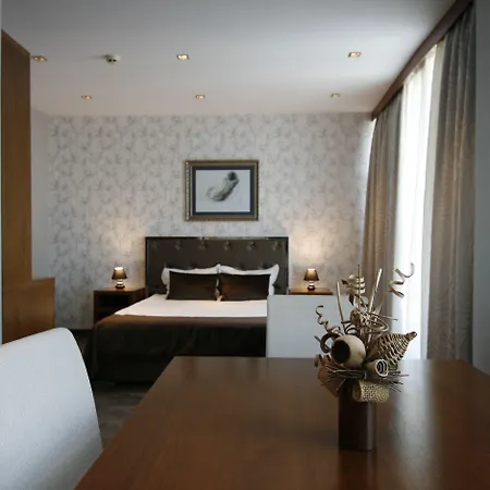 Vitosha Park Hotel - Free Pool & Parking Sofia