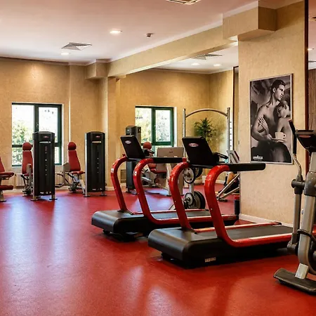 מלון Vitosha Park - Free Pool & Gym 4*