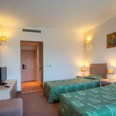 Vitosha Park Hotel - Free Pool & Parking