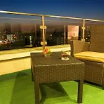 فندق Vitosha Park - Free Pool & Gym 4*