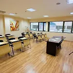 Vitosha Park - Free Pool & Gym 酒店 4*