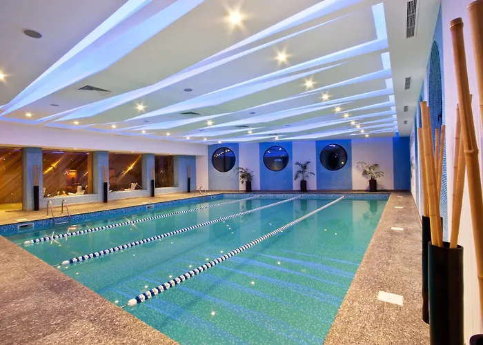 Vitosha Park - Free Pool & Parking فندق 4*