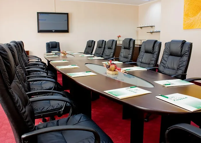 Vitosha Park - Free Pool & Parking فندق 4*