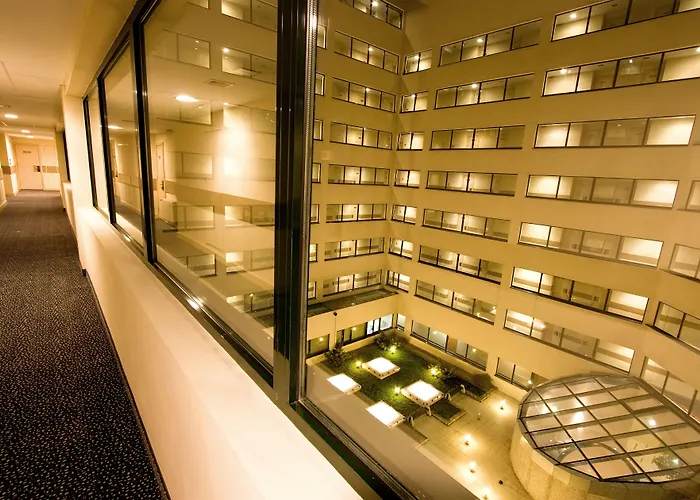 فندق Vitosha Park - Free Pool & Parking صوفيا