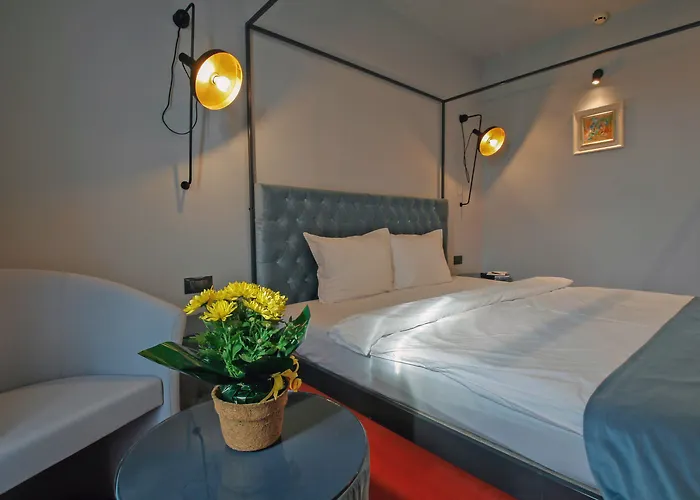 Vitosha Park - Free Pool & Parking فندق 4*