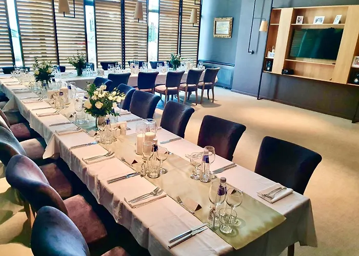 Vitosha Park - Free Pool & Parking فندق 4*